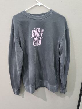 BlackPink Born Pink 2022 Tour Sweatshirt Size Medium
